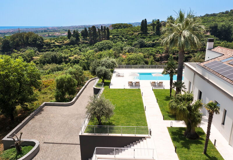 Villa Decoro - Mascali, Sicilia: Amenities, Autumn, Balcony / Terrace / Patio, Garden, Outdoor, Pool, Scenic View, Spring, Summer