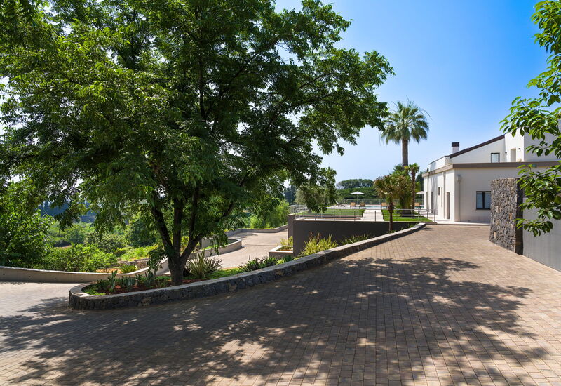 Villa Decoro - Mascali, Sicilia: Autumn, Balcony / Terrace / Patio, Building Exterior, Outdoor, Spring, Summer