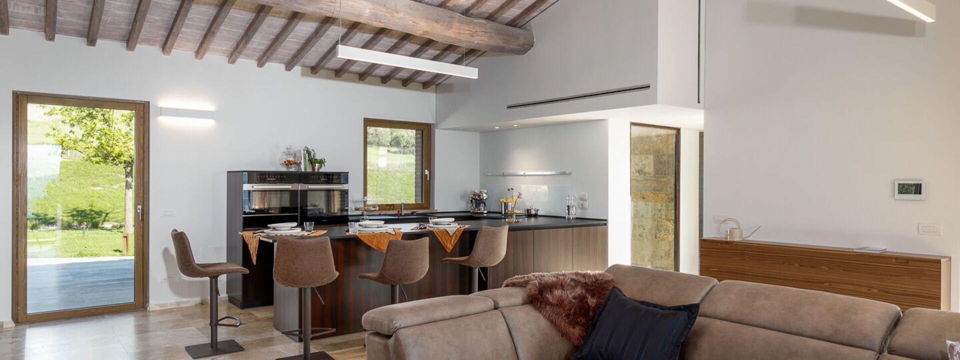 Villa Velari In Volterra With Private Pool, Ac: Automne, Hiver, Printemps, Salon