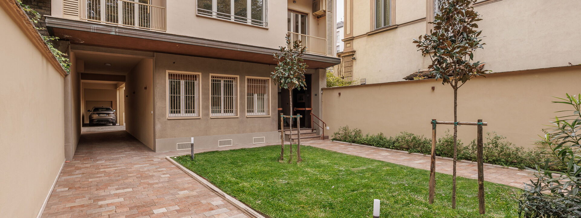 Lucy Florence Charming Modern Apartment Near Piazza Della Libertà: Autunno, Estate, Giardino, Primavera