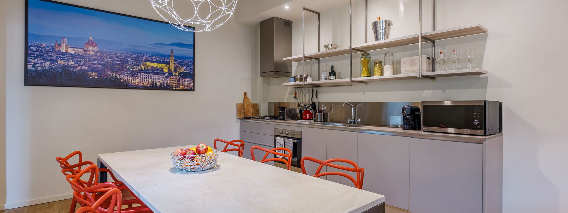 Lucy Florence Charming Modern Apartment Near Piazza Della Libertà: Autunno, Cucina, Estate, Primavera, Soggiorno