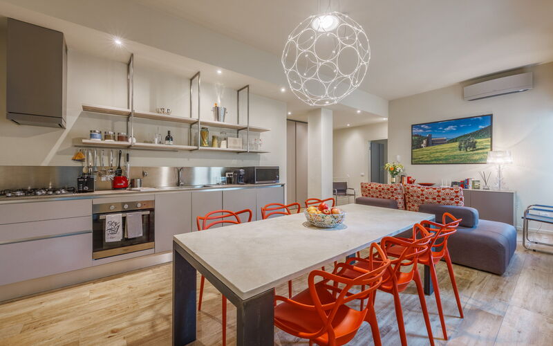 Lucy Florence Charming Modern Apartment Near Piazza Della Libertà