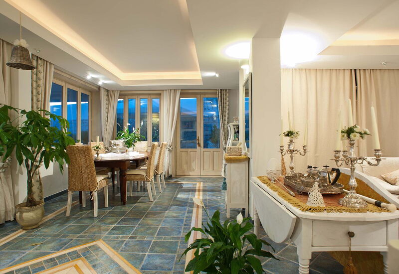 Villa Amena - Siracusa, Sicilia: Autumn, Dining Room, Living Room, Spring, Summer