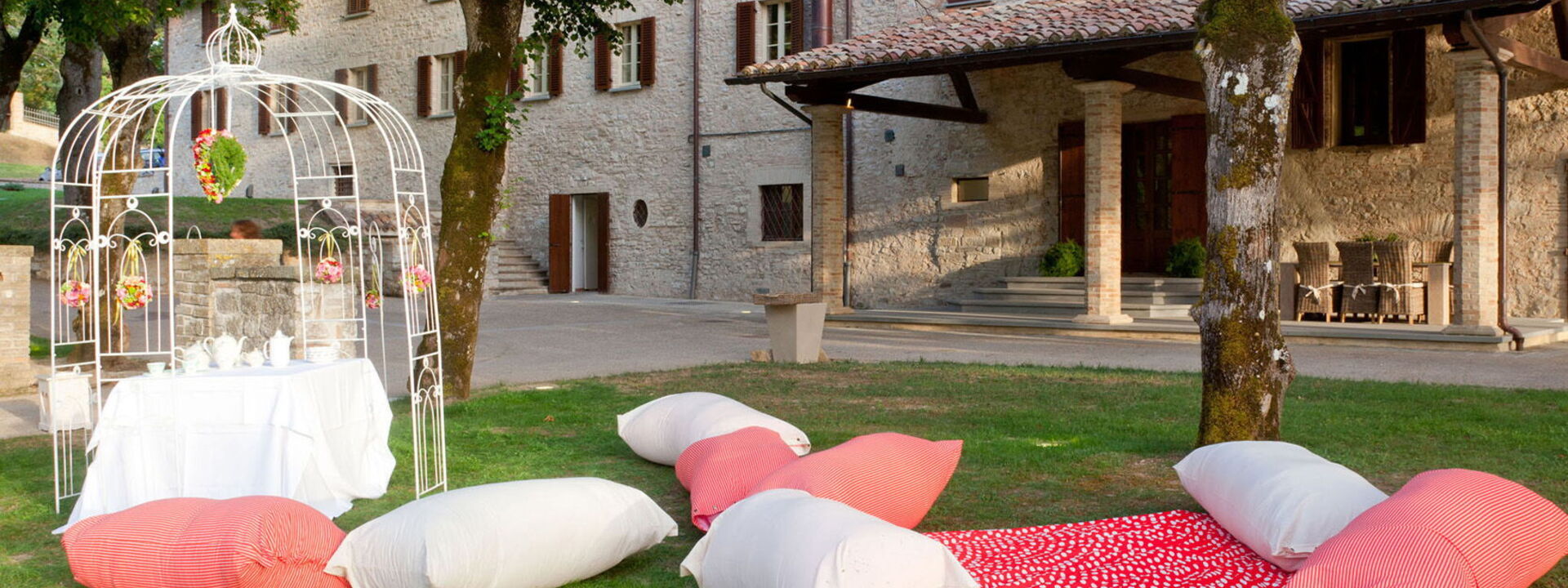 Villa Pietraverde - Gubbio, Umbria: Autumn, Balcony / Terrace / Patio, Building Exterior, Garden, Outdoor, Spring, Summer