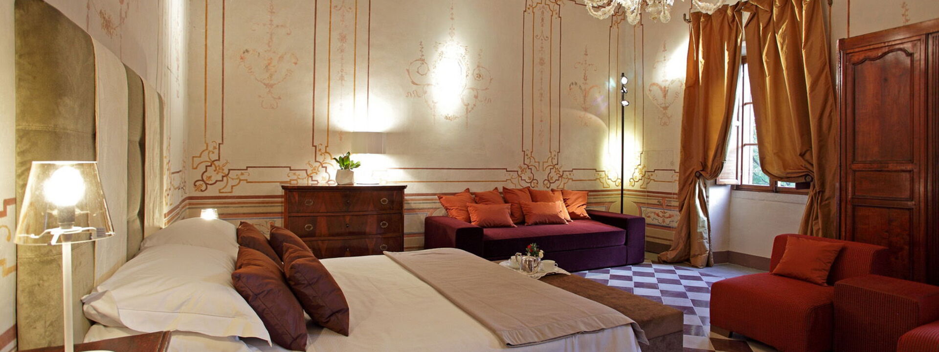 Villa Pietraverde - Gubbio, Umbria: Autumn, Bedroom, Spring, Summer
