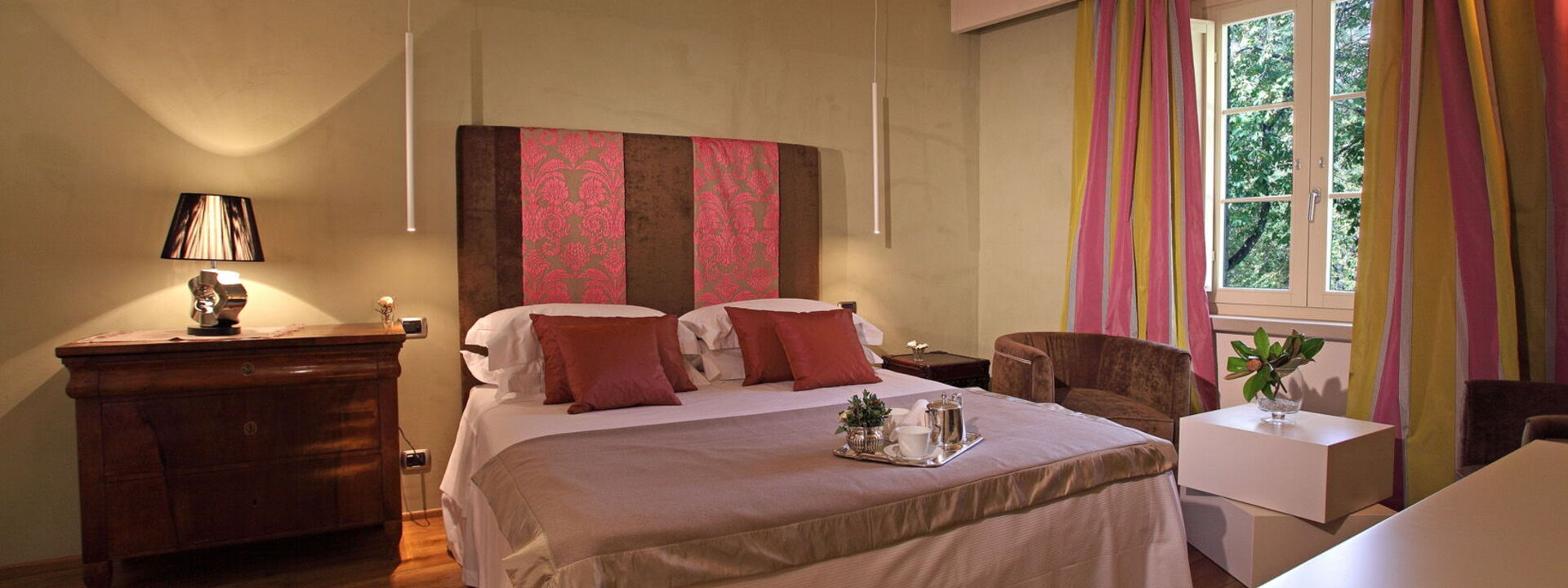 Villa Pietraverde - Gubbio, Umbria: Autumn, Bedroom, Spring, Summer