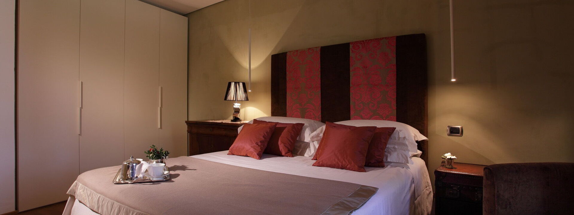 Villa Pietraverde - Gubbio, Umbria: Autumn, Bedroom, Spring, Summer