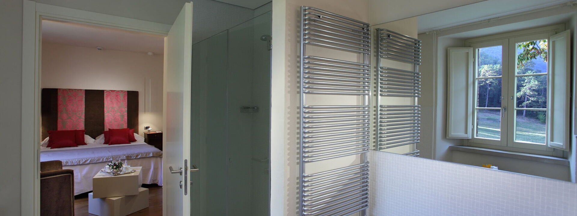 Villa Pietraverde - Gubbio, Umbria: Autumn, Bathroom, Bedroom, Spring, Summer