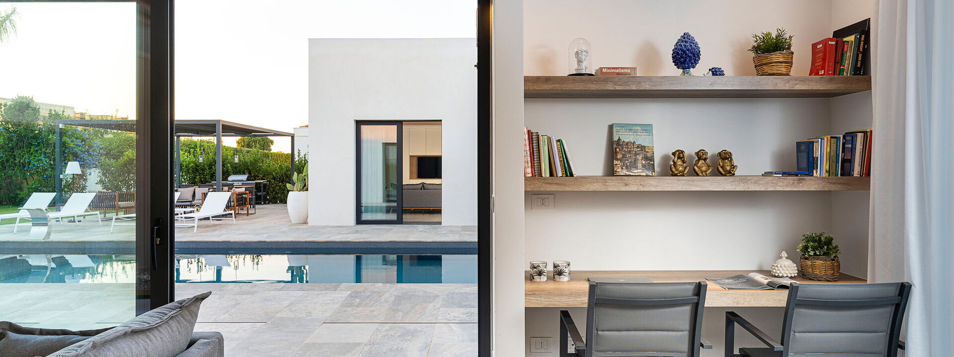 Villa Duetto - Siracusa, Sicilia: Autumn, Balcony / Terrace / Patio, Living Room, Pool, Spring, Summer