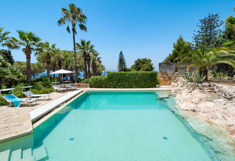 Villa Diamante - Siracusa, Sicilia: Autumn, Balcony / Terrace / Patio, Building Exterior, Outdoor, Pool, Spring, Summer