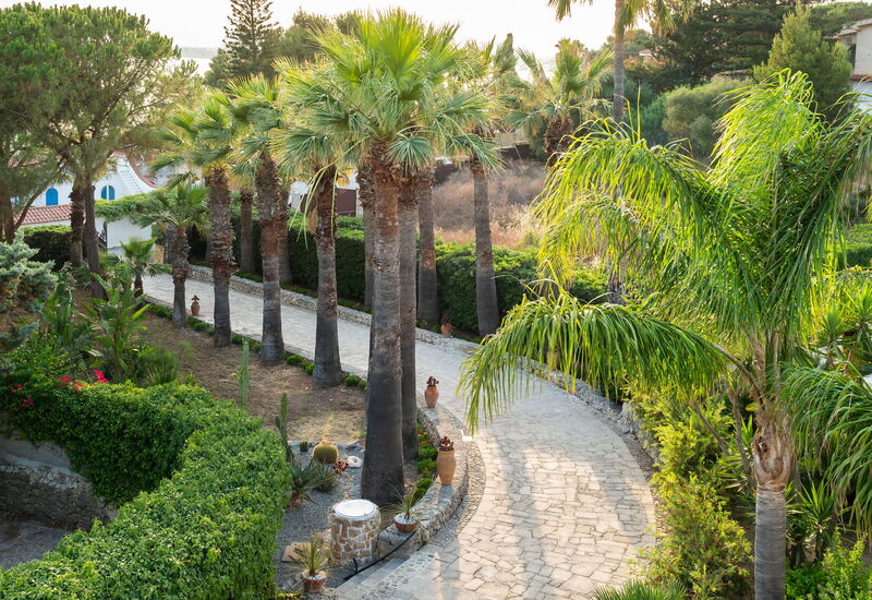 Villa Diamante - Siracusa, Sicilia: Autumn, Building Exterior, Main Entrance, Outdoor, Spring, Summer