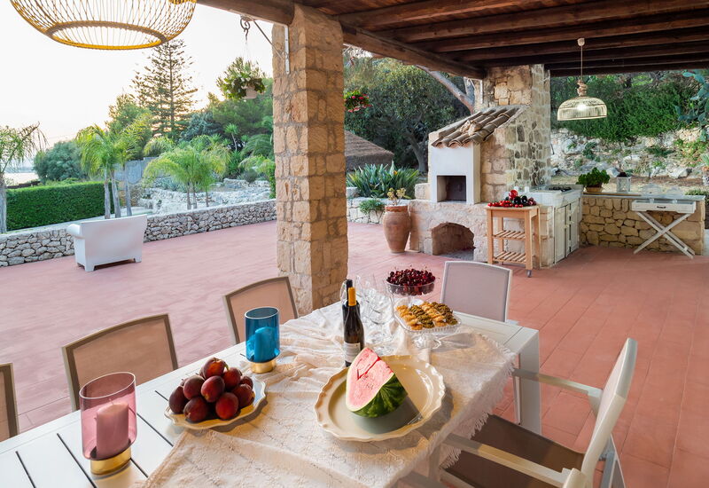 Villa Diamante - Siracusa, Sicilia: Autumn, Balcony / Terrace / Patio, Building Exterior, Outdoor, Spring, Summer